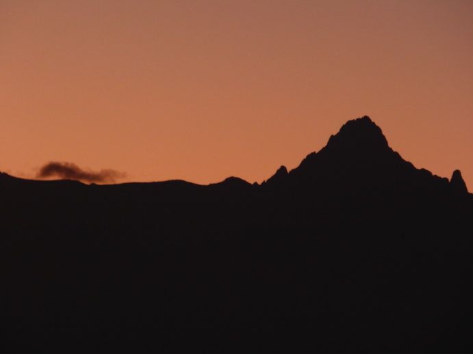 Sweetwaters  Kenia  National Park Hotel Sweetwaters Serena Camp, Mount Kenya National Park: sunrise