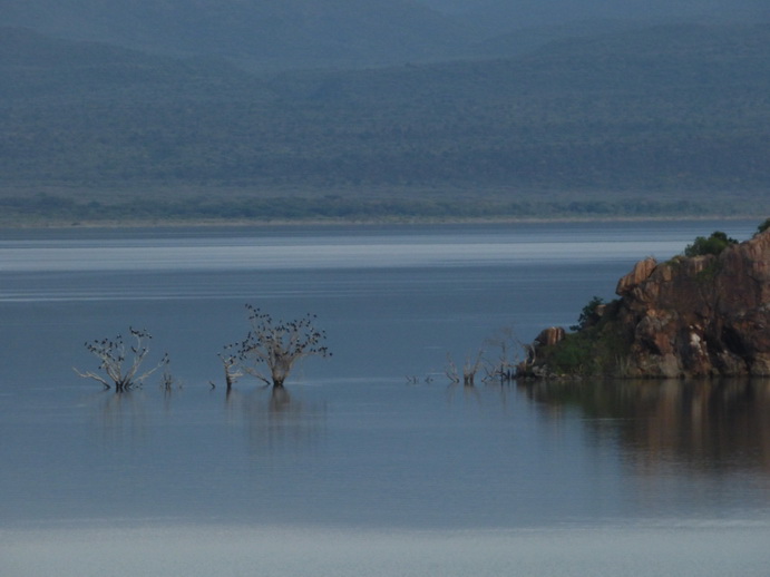  Kenia  Lake Baringo Island Camp Sunsetrock