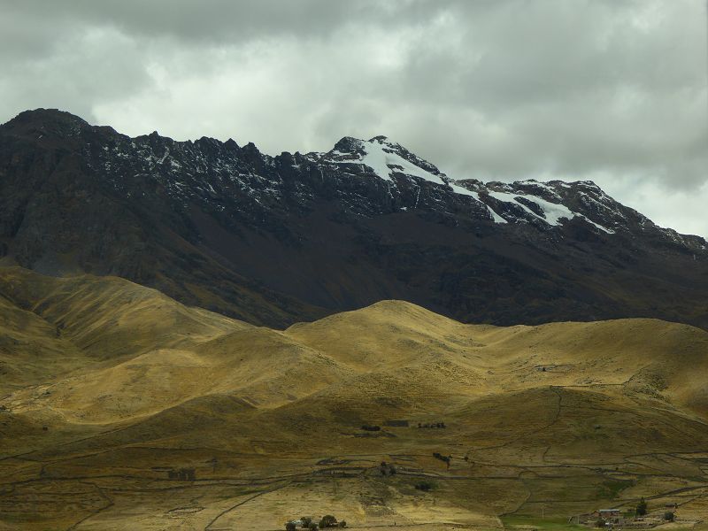 La Raya Pass Occobamaba Altiplano Terassenbau Hangterasssen Altiplanoterassen