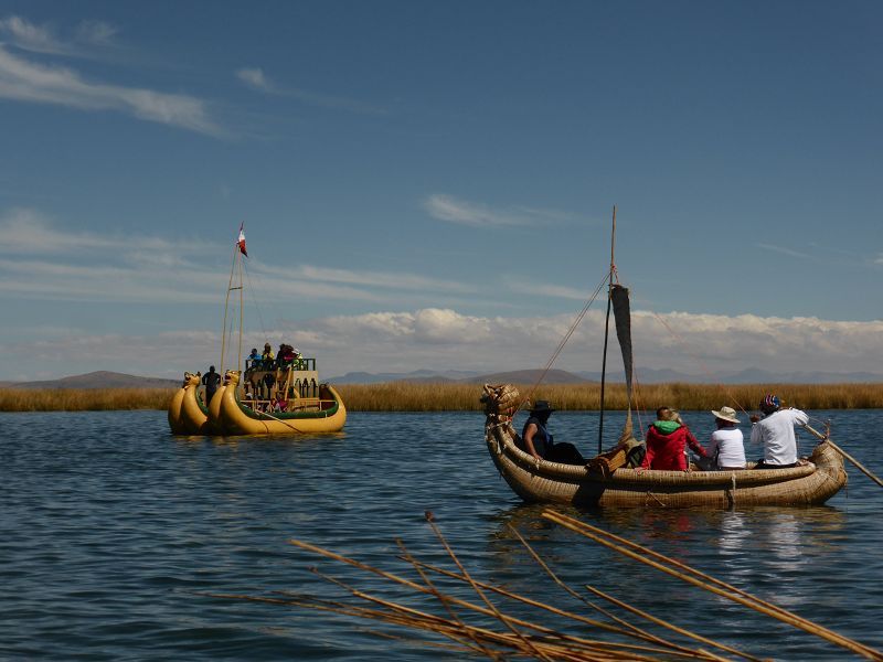 uros schilfboot thor heyerdahl angeln netzangeln auf dem Titikakasee