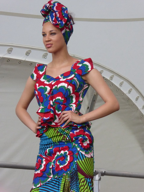  Modeschau Modenschau Afrika Stoffe aus Afrika 