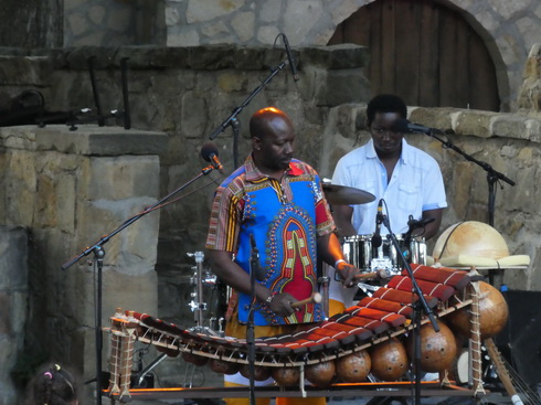   Mamadou Diabaté & Percussion Mania (Burkina Faso)Mamadou Diabaté & Percussion Mania (Burkina Faso)