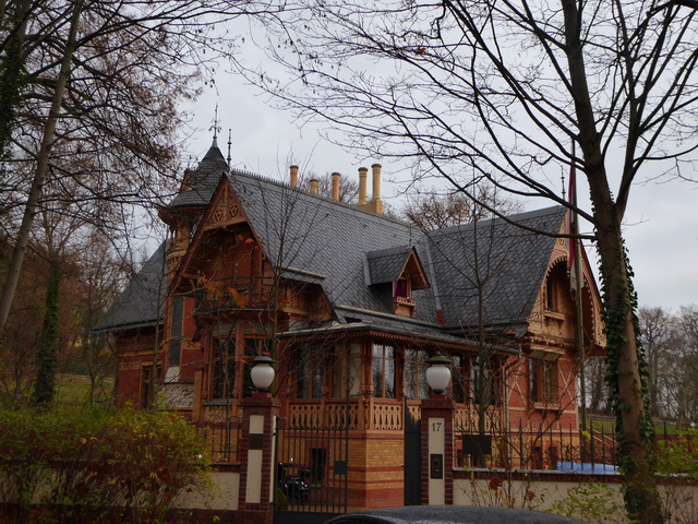 Potsdam renoviertes edles Wohnhaus neben dem jüdischen Friedhof 