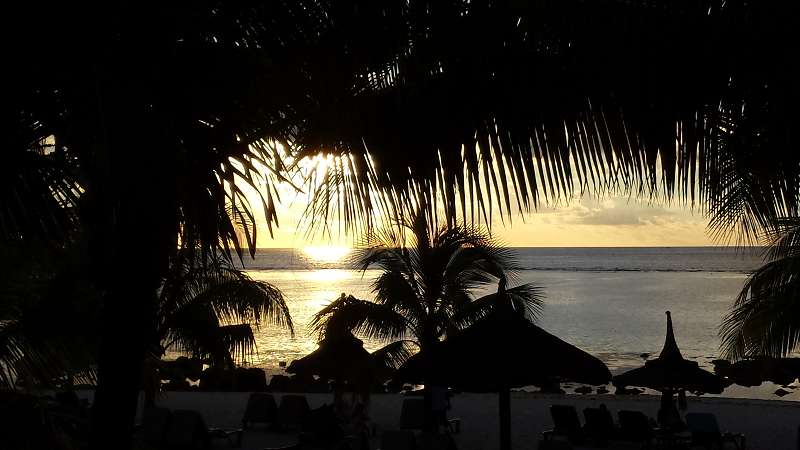 Mauritius Sundowner  Blick von Le Victoria Beachcomber Hotel Mauritius