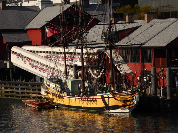 Boston Tea Party Ships & Museum