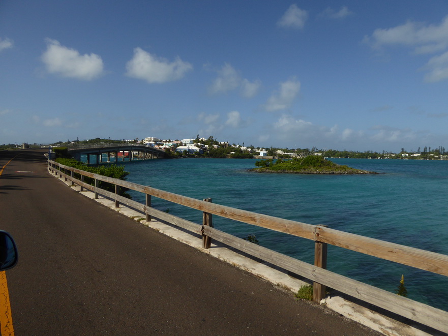 Hamilton bermuda smallest working drawbridge in the world