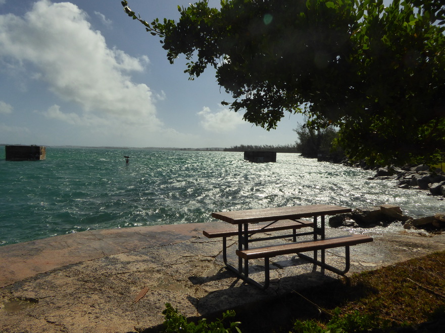 Hamilton Bermuda Bermudas Bridge  bermuda smallest bridge Schnalste Hängebrücke der Welt