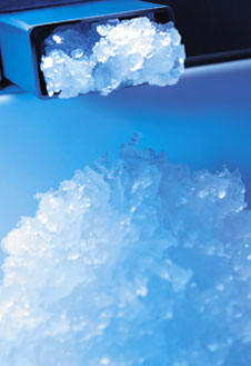 Professional crushed ice machine BREMA GB 902 - MBH