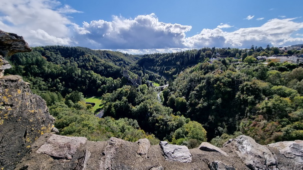 Manderscheid  Burgen 2 Manderscheider  bUrgen Oberburg