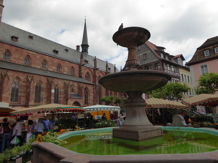 neustadtweintrassehambach.htm Pfalz Neustadt an der Weinstrasse 