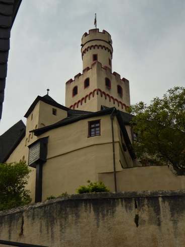 Von  Rüdesheim am Rhein nach Braubach Marksburg 