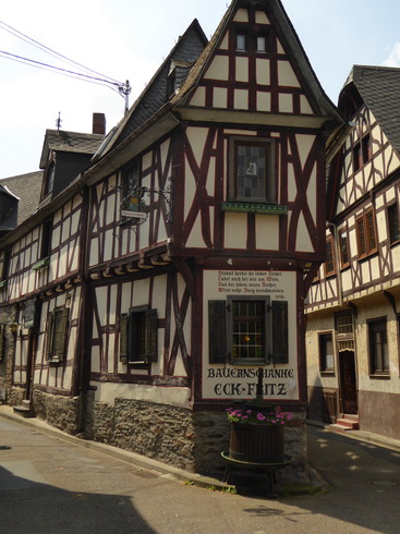 Von  Rüdesheim am Rhein nach Braubach Marksburg 