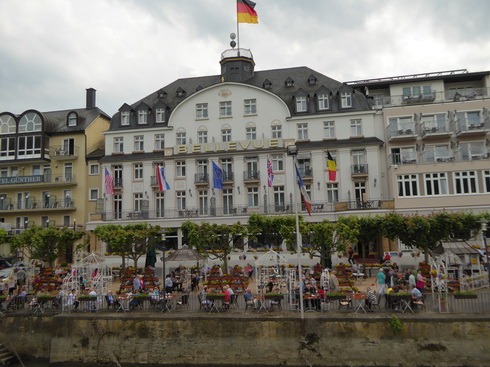 Mit dem Schiff Stolzenfels von Braubach nach  Rüdesheim   