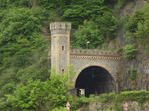 Mit dem Schiff Stolzenfels von Braubach nach  Rüdesheim   