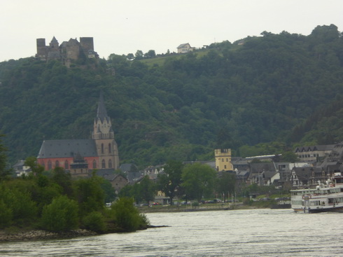 Mit dem Schiff Stolzenfels von Braubach nach  Rüdesheim   