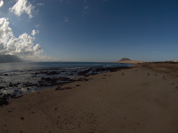 Lanzarote La Graciosa Caleta de Sebo Wanderng zur Bucht  Bahia del Salado