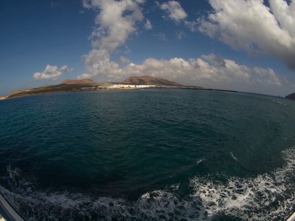 Lanzarote La Graciosa Böötchenfahrt Westküste La Graciosa Lanzarote La Graciosa Bootsfahrt La Graciosa