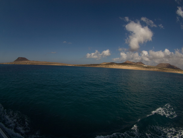 Lanzarote La Graciosa Böötchenfahrt Westküste La Graciosa Lanzarote La Graciosa Bootsfahrt La Graciosa