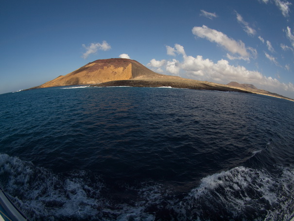 Lanzarote La Graciosa Böötchenfahrt Westküste La Graciosa Lanzarote La Graciosa Bootsfahrt La Graciosa