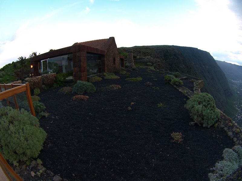 Mirador de la Pena + Pena Restaurant wurde 1989 vom Künstler César Manrique entwickelt Lavaarchitektur