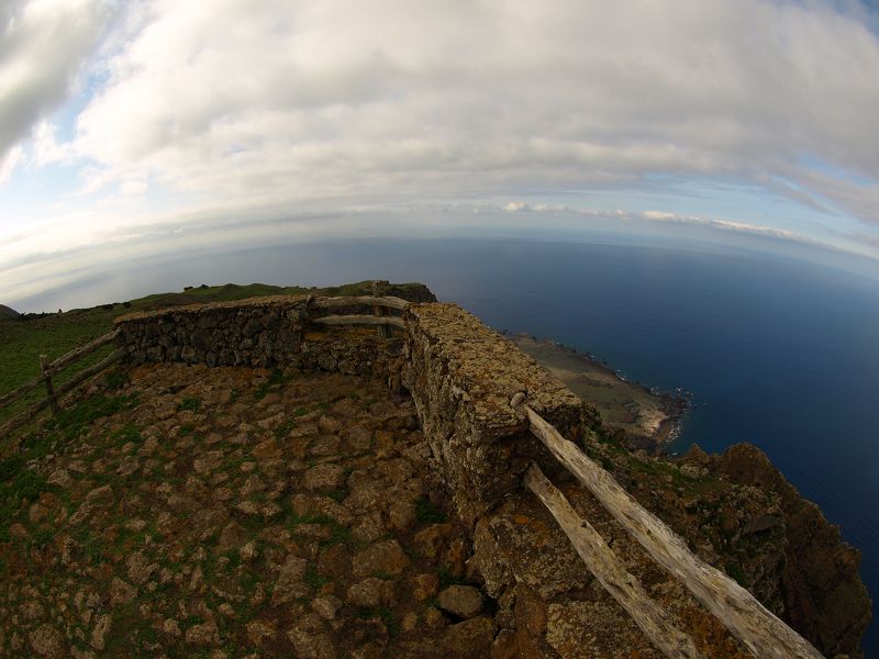 Mirador Bascos Blick runter Pozo de la Salud Blick in die Caldera El Golfo