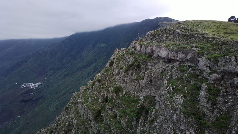 Mirador Bascos Blick runter Pozo de la Salud Blick in die Caldera El Golfo