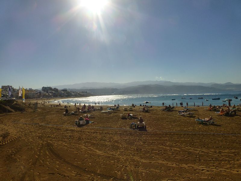 Las Palmas Gran Canaria Playa Canteras Playa de las Canteras   langer goldener Sandstrand 