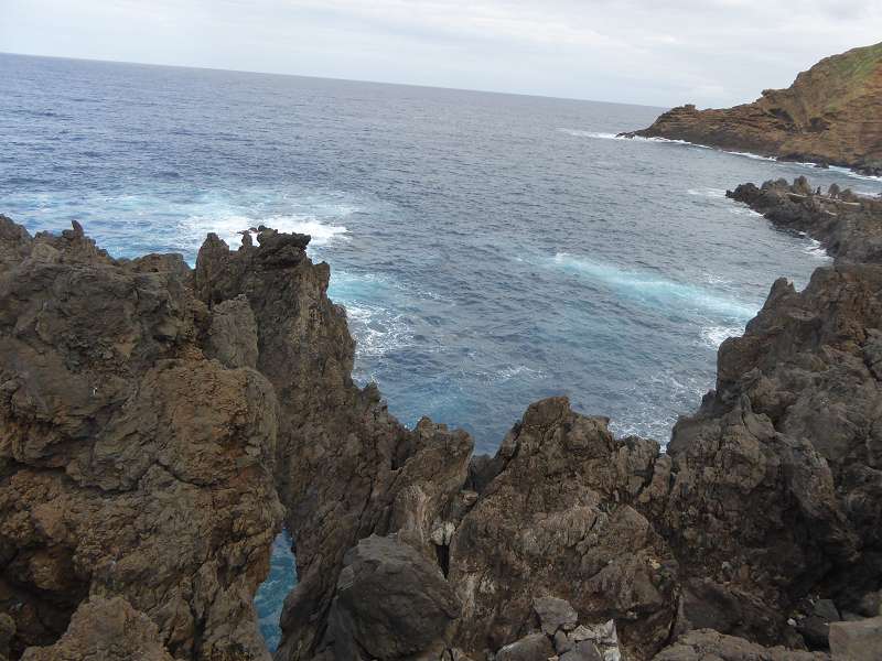  Madeira   Porto Moniz natürliche Schwimmbäder in den Felsen Felsenbäder