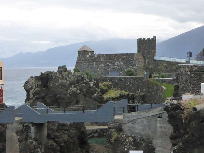 Madeira   Porto Moniz natürliche Schwimmbäder in den Felsen Felsenbäder