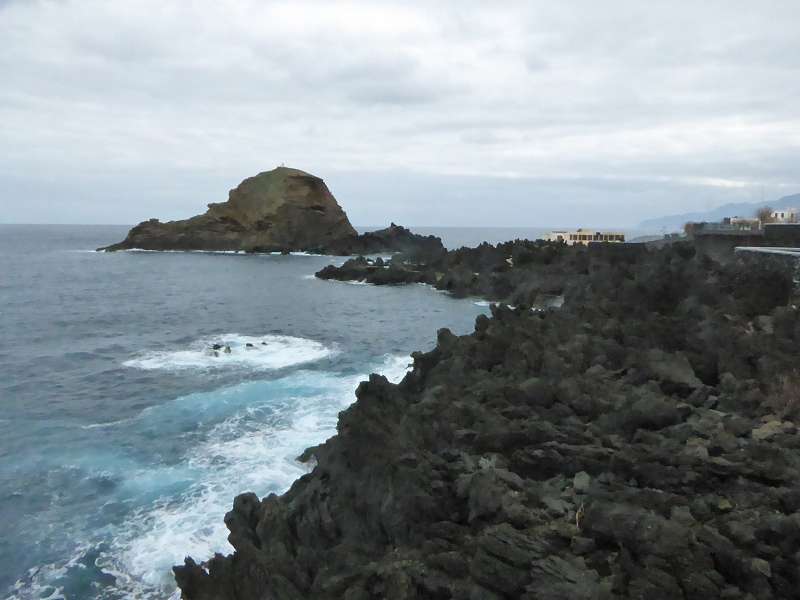  Madeira   Porto Moniz natürliche Schwimmbäder in den Felsen Felsenbäder