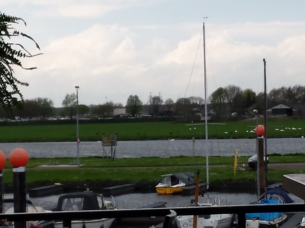 Roermond Maas  Yachthafen an der Maas