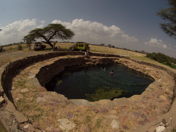   Samburu Nationalpark natural pond Maji Brunnen Natural SpringSamburu Nationalpark Maji Brunnen Natural Spring