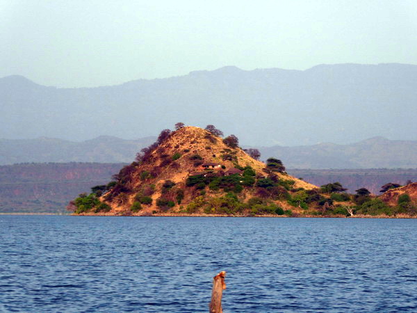  Kenia  Lake Baringo Island Camp from Ol Kokwe Island