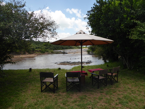   Mara Crossing Camp direkt am Mara River  Masai mara  