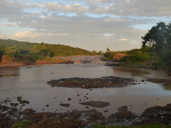   Mara Crossing Camp direkt am Mara River  Masai mara  