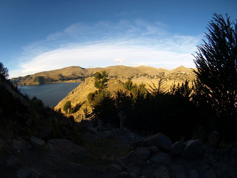 Bolivien  Copacabana  Lago Titicaca Titicacasee Aufstieg zum Kalvarienberg Cerro Calvario Wallfahrtsziel. 3.966 m hoher Huegel