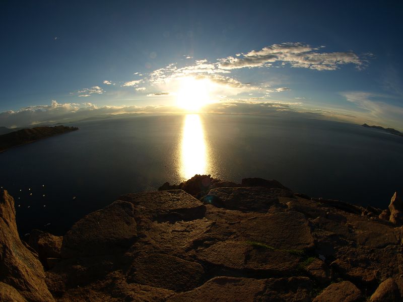 Bolivien  Copacabana  Lago Titicaca Titicacasee Aufstieg zum Kalvarienberg Cerro Calvario Wallfahrtsziel. 3.966 m hoher Huegel