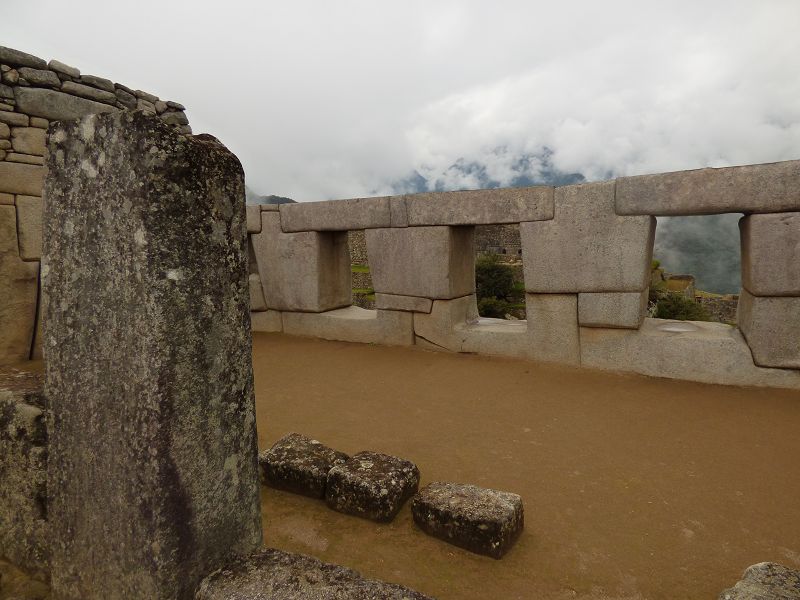 Valle Sagrado  Machu Picchu Huayna Picchu Three window