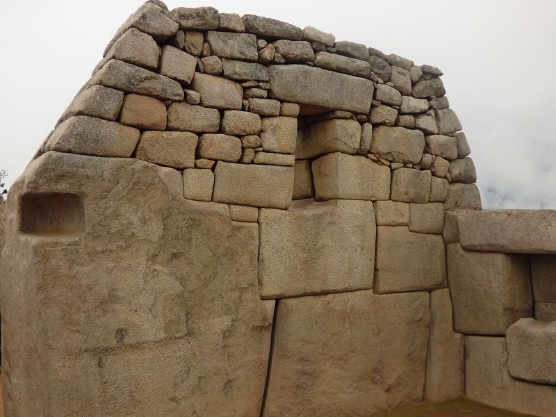 Valle Sagrado  Machu Picchu Huayna Picchu Three window