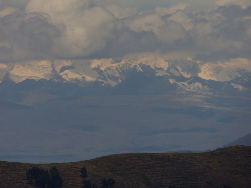 Bolivia Copacabana Lago Titikaka  Lago Titicaca Titicacasee Isla del Sol Isla de Luna Cordilliera Real Koenigskordilliere 