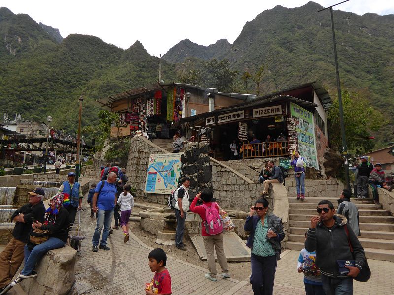 Aquas Calientes   im Urubambatal 