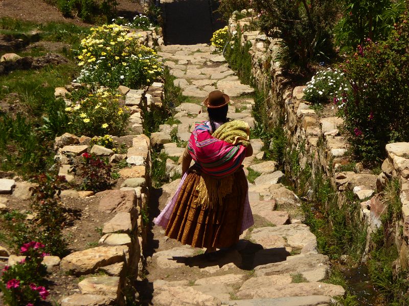 Bolivia Copacabana Lago Titikaka  Lago Titicaca Titicacasee Isla del Sol Isla de LunaBolivia Copacabana Lago Titikaka  Lago Titicaca Titicacasee Isla del Sol Isla de Luna Mujer