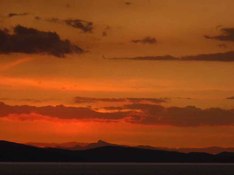   Bolivien  Copacabana  Lago Titicaca Titicacasee Cerro Calvario Porto SundownerBolivien  Copacabana  Lago Titicaca Titicacasee Cerro Calvario