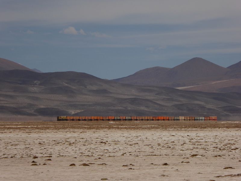 Uyuni Luna Salada Bolivien Uyuni 4x4 Salzsee Saltlake Deserttrain