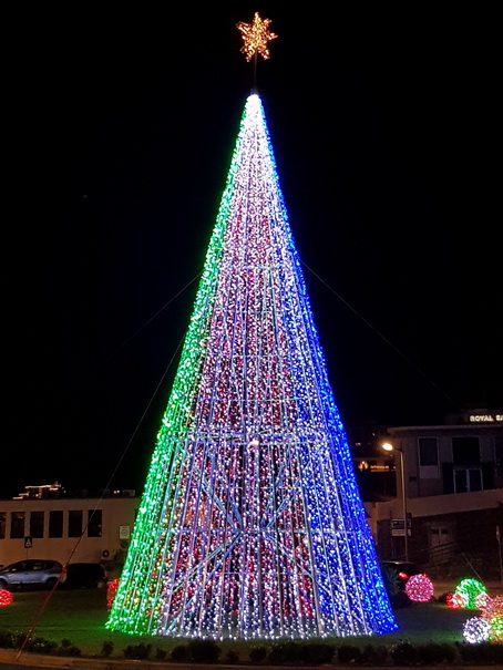 Madeira 2017AidaPrima Prima Aida Beleuchtung Weihnachtlich  Madeira 2017AidaPrima Prima Aida Beleuchtung Weihnachtlich  