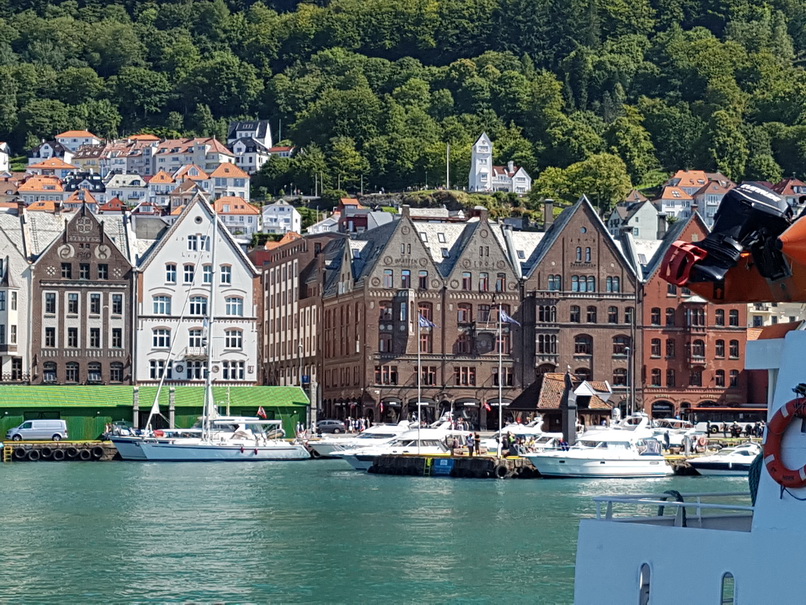 Bergen Fischmarkt StrandkaiBergen Fischmarkt Strandkai