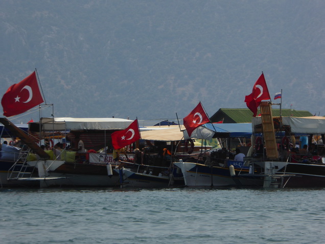 Marmaris dalyan iztuzu beach von morgens 8 bis abends 20 Uhr nur zugänglich , dann nur für die Caretta Caretta 