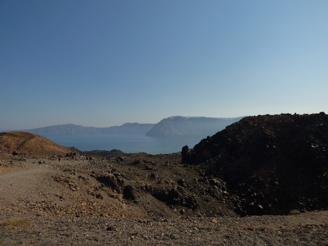 Santorini Santorin Nea Kameni Vulkanwanderung SChwefelgase treten aus