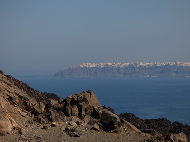 Santorini Santorin Nea Kameni Vulkanwanderung SChwefelgase treten aus