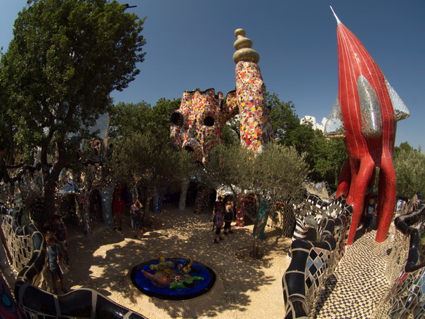   Giardino de Tarochi  Tarot Garten niki de saint Phalle nanas Capalbio Giardino de Tarochi  Tarot Garten niki de saint Phalle nanas Capalbio 